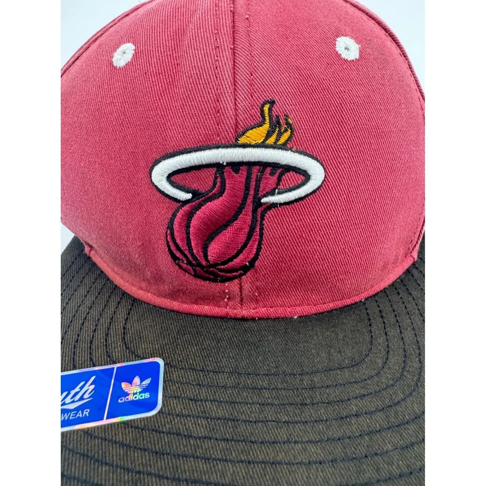 RARE Vtg adidas Miami Heat Youth Snapback Hat Black NBA Basketball UNDERVISOR